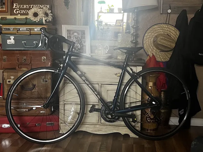 Broadway Bicycles Picture 2