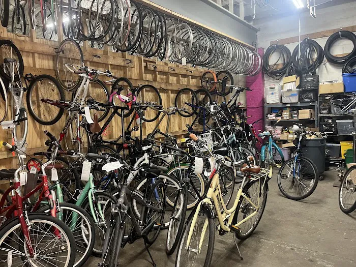 Freewheelin' Community Bikes Picture 8