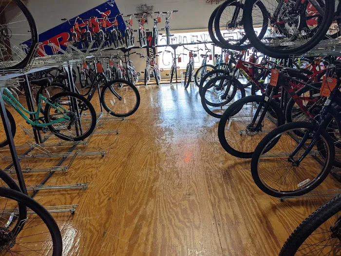 Matthews Bicycle Mart Inc Picture 8