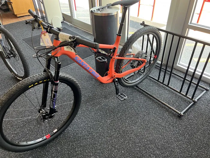 Bicycle Garage Indy & BGI Fitness Picture 3