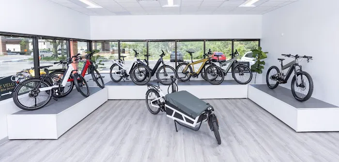 Future Velo Electric Bikes & Scooters Picture 6