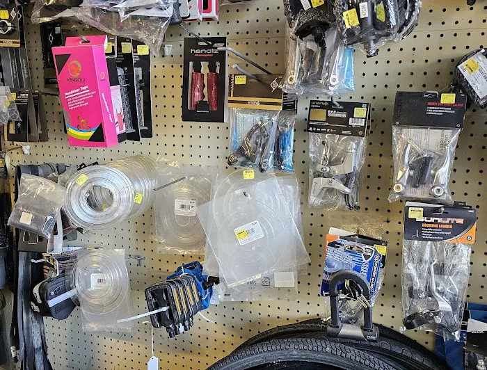 Recycle Shop Picture 6