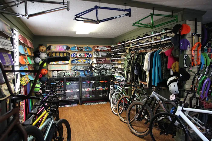Poynter Brothers Pro Bike and Skate Shop Picture 6