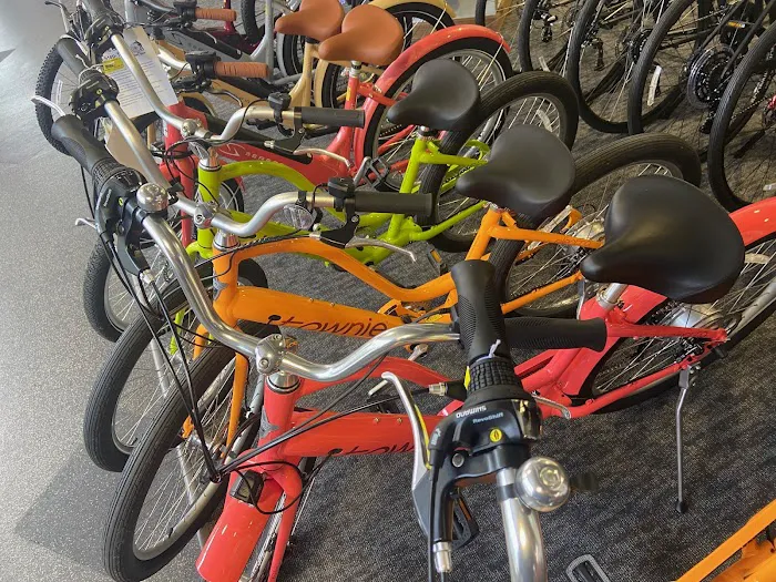 Kirk's Bike Shop Picture 7