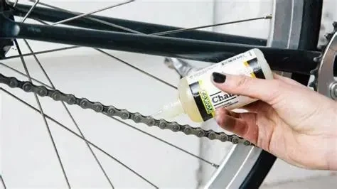 How to Clean and Lubricate Your Bike Chain - Easy Steps and Tips