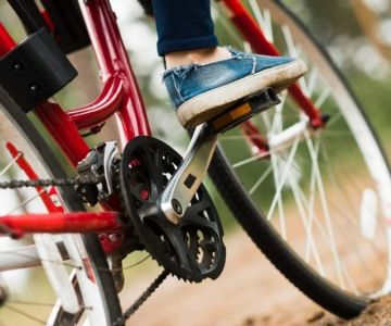 When to Use Clipless vs. Flat Pedals for Optimal Cycling Performance