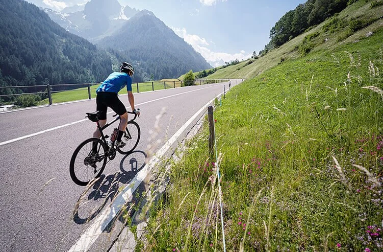 The Best Cadence for Climbing Hills: Tips to Improve Your Performance