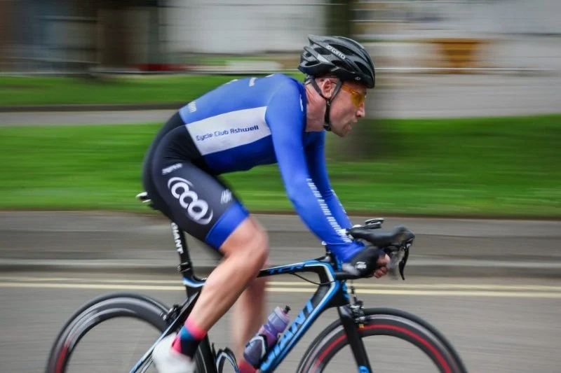 How to Ride Efficiently Into a Headwind: Tips for Cycling Against Strong Winds