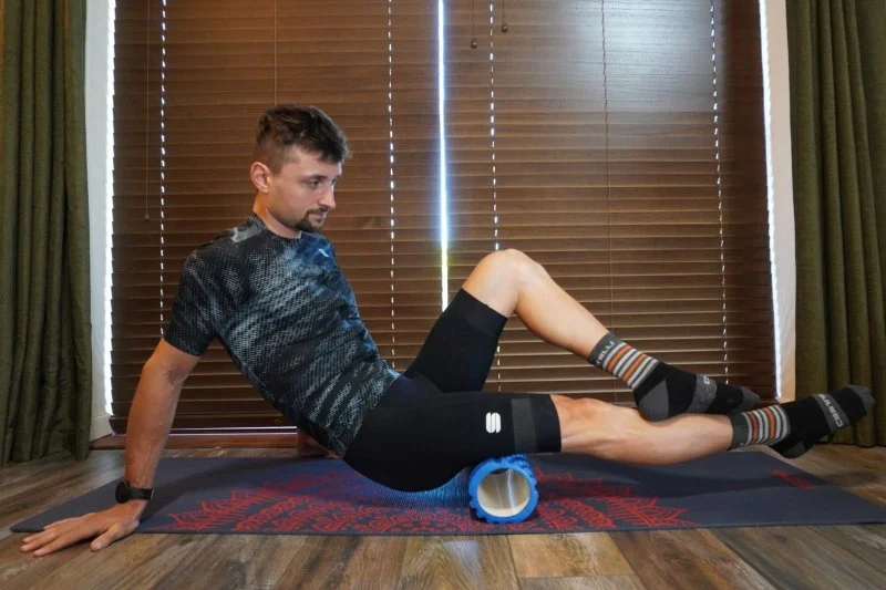 Why Every Cyclist Needs a Foam Roller – Recovery, Performance & Injury Prevention