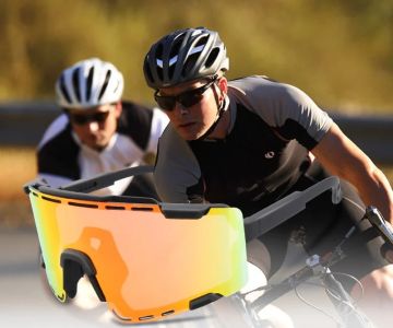 Choosing the Best Cycling Sunglasses for Maximum Performance and Protection