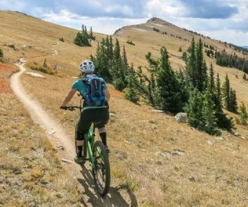 Best Mountain Biking Destinations in Colorado for Intermediate Riders