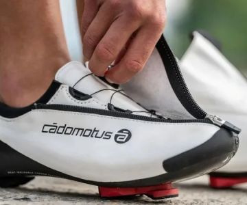 Best Cycling Shoes for Triathlon Quick Transitions