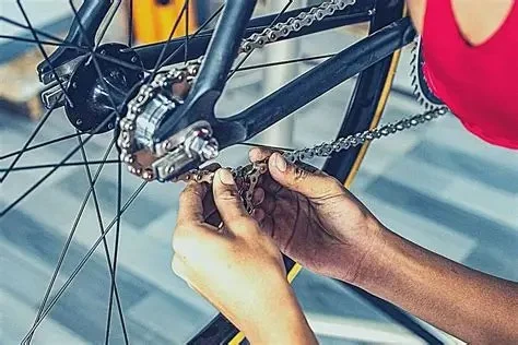 How to Fix a Chain That Keeps Falling Off a Small Ring – Easy Solutions