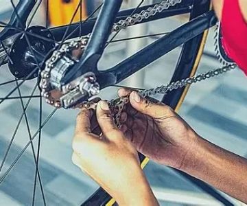 How to Fix a Chain That Keeps Falling Off a Small Ring – Easy Solutions