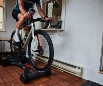 Best Indoor Bike Trainers for Winter Workouts at Home: Top Picks and Reviews