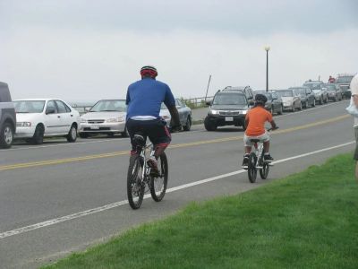 How to Ride Safely on Highways With Narrow Shoulders