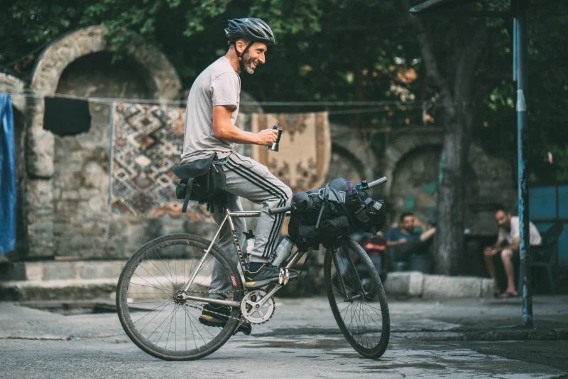 How to Ride a Fixed Gear Bike Safely in the City | Cycling Guider