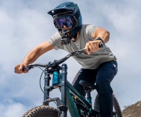 Best Helmet Cameras for Mountain Bikers and Road Cyclists: Top Picks for 2025