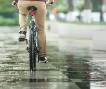 How to Ride Through Heavy Rain Without Losing Traction