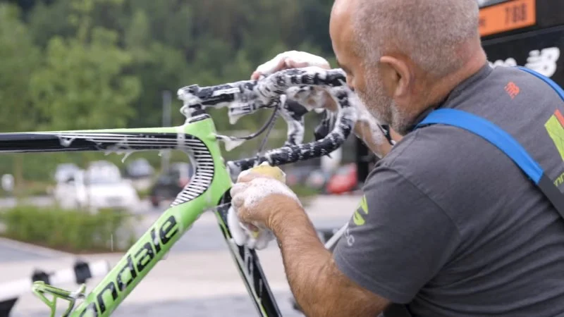 Best Practices for Cleaning and Protecting Carbon Fiber Bike Parts