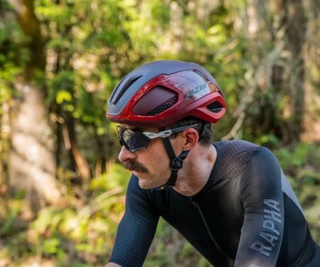 Best Aero Helmets for Road Racers: Speed vs Comfort