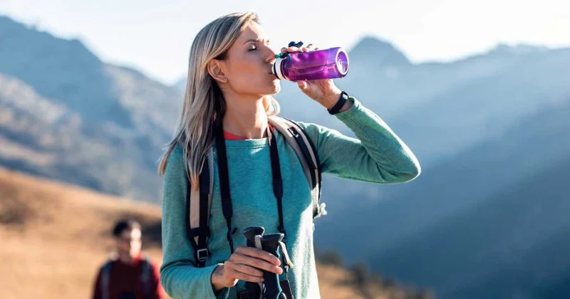 How to Ride Through Heat Waves: Sun Protection, Hydration, Route Timing