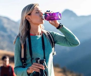 How to Ride Through Heat Waves: Sun Protection, Hydration, Route Timing