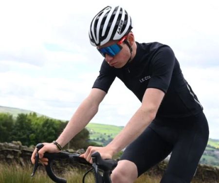 How to Avoid Hip Pain From Long Distance Cycling