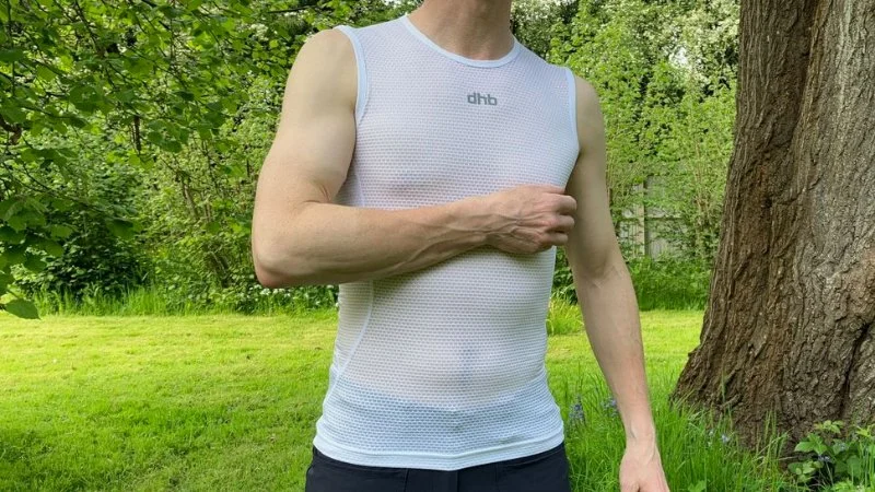 Best Base Layers for Summer Cycling in Hot Climates