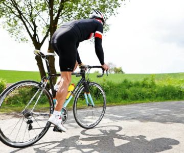 How to Shop for a Road Bike on Clearance Without Getting Ripped Off