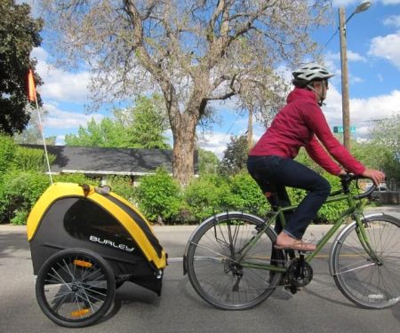 Best Bike Trailers for Carrying Kids Safely