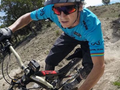 How to Capture Great Cycling Photos: Camera, Angles, and Lighting