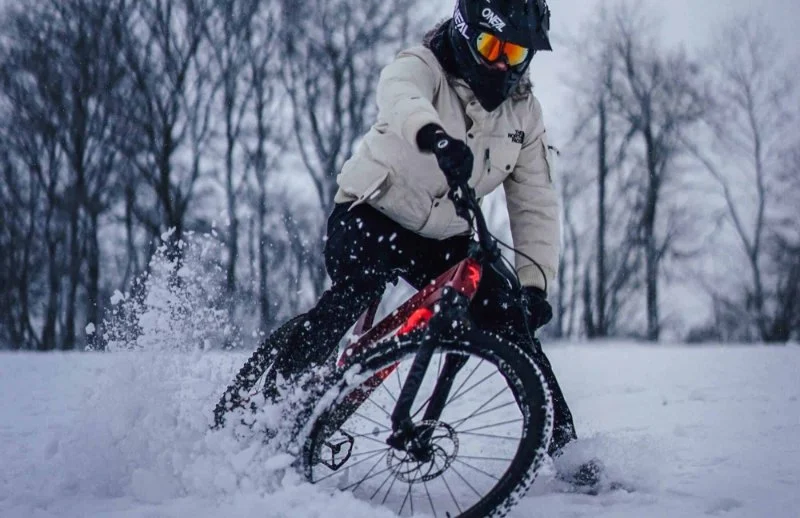 How to Ride Through Snow or Light Ice Conditions Safely