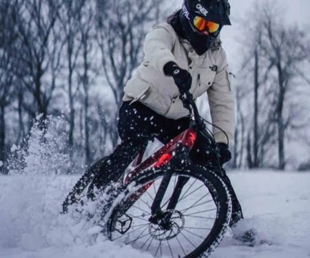 How to Ride Through Snow or Light Ice Conditions Safely
