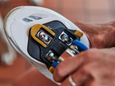 How to Fit Clipless Pedals: Cleat Position, Float, and Comfort