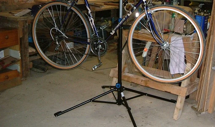 How to Use a Bike Repair Stand at Home: Setup and Tools