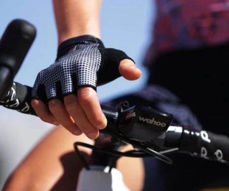 Best Cycling Gloves for Summer Heat Protection: Stay Cool & Comfortable