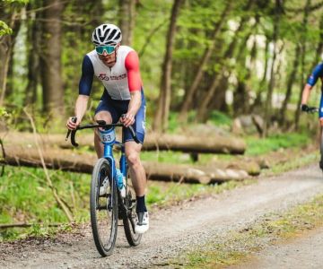Mastering Cornering on Loose Gravel: Essential Tips for Cyclists
