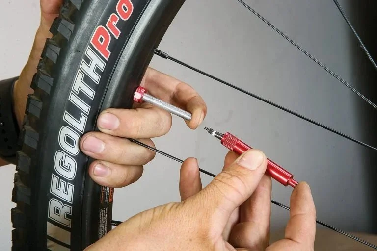 Best Tools for Setting Up and Adjusting Tubeless Tires for Cyclists