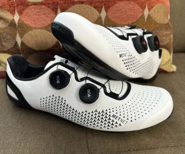 Best Cycling Shoes for Wide Feet in 2025