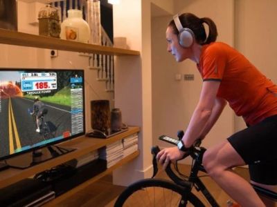 Best Bike Trainers With Virtual Reality Features for Immersive Cycling