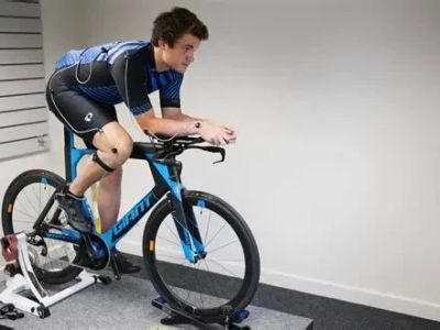 How to Adjust Cleat Position to Prevent Knee Pain in Cycling