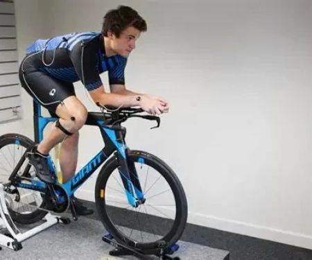 How to Adjust Cleat Position to Prevent Knee Pain in Cycling