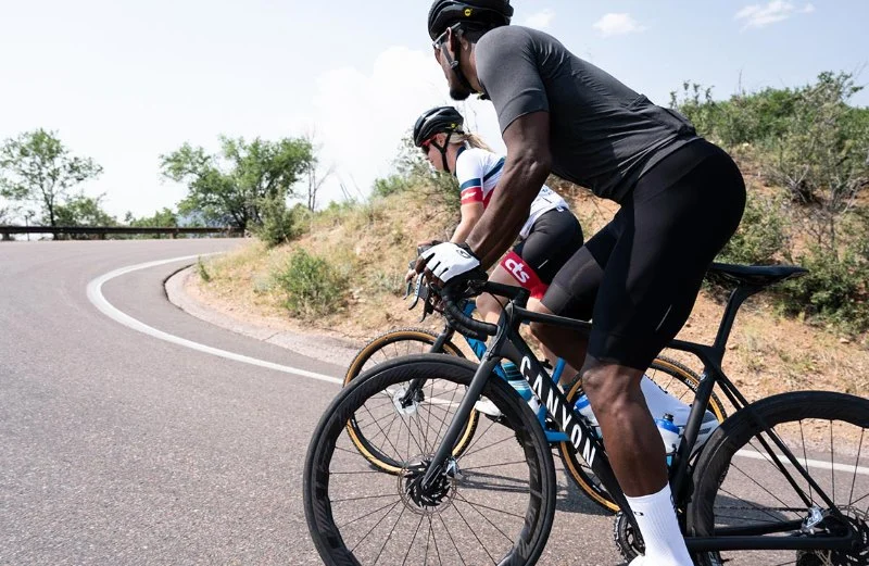 How to Climb Long Hills Without Losing Stamina: Cycling Techniques That Work