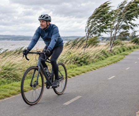Cycling in Strong Wind: Route, Posture, and Stop Rules