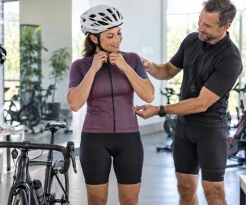 Cycling Clothing Check: Movement, Fasteners, and Facility Rules