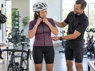 Cycling Clothing Check: Movement, Fasteners, and Facility Rules